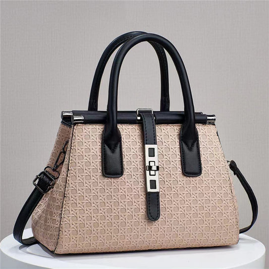 The-prices-for-ladies-handbags-in-Pakistan-as-of-May-2024-vary-widely-depending-on-the-brand-design-and-material. Galaxy Bags