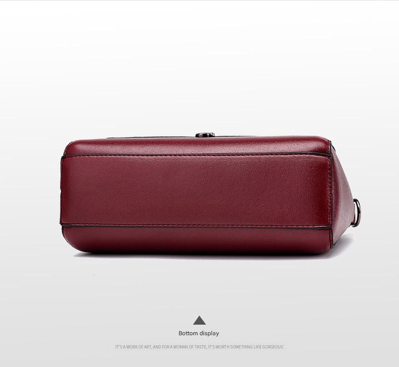 Elegant Black Leather Crossbody Bag 555-4