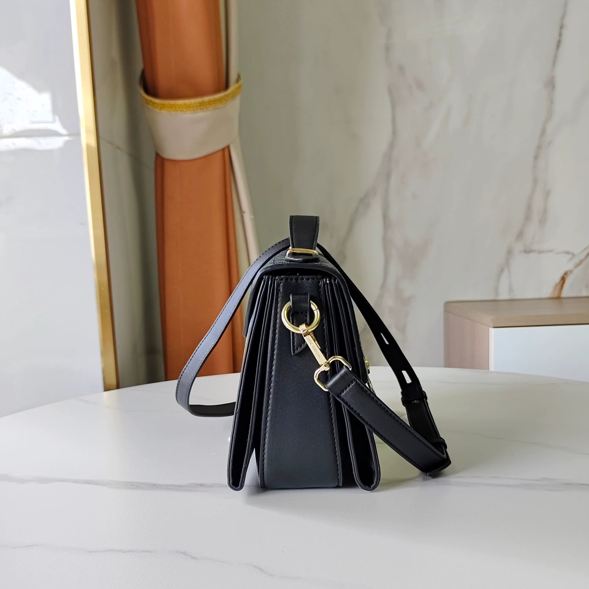 MK Hand Carry Shoulder Bag for Women 21009