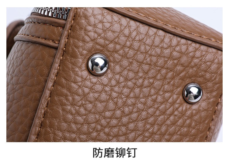 Fashionable Leather Handbag with Modern Design – Elevate Your Look 555-2