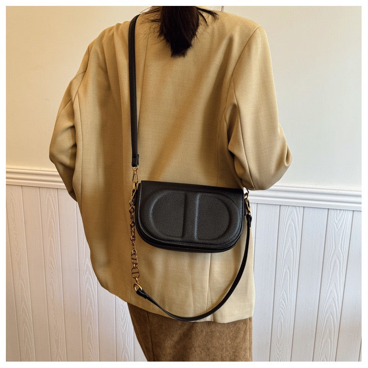 Chic Gold Chain Crossbody Bag 1091